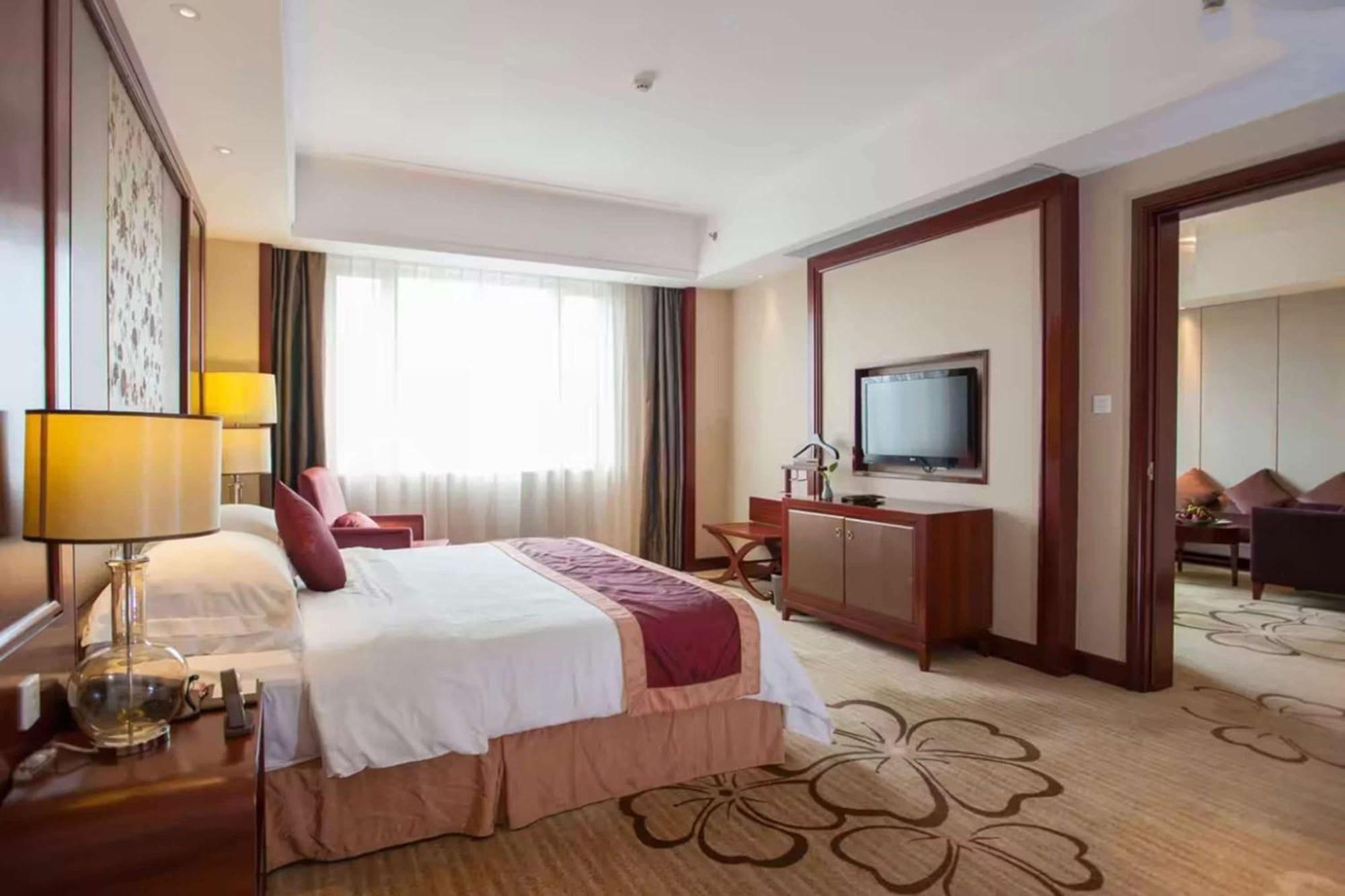 Ramada Plaza Shaoguan City Centre Exterior photo
