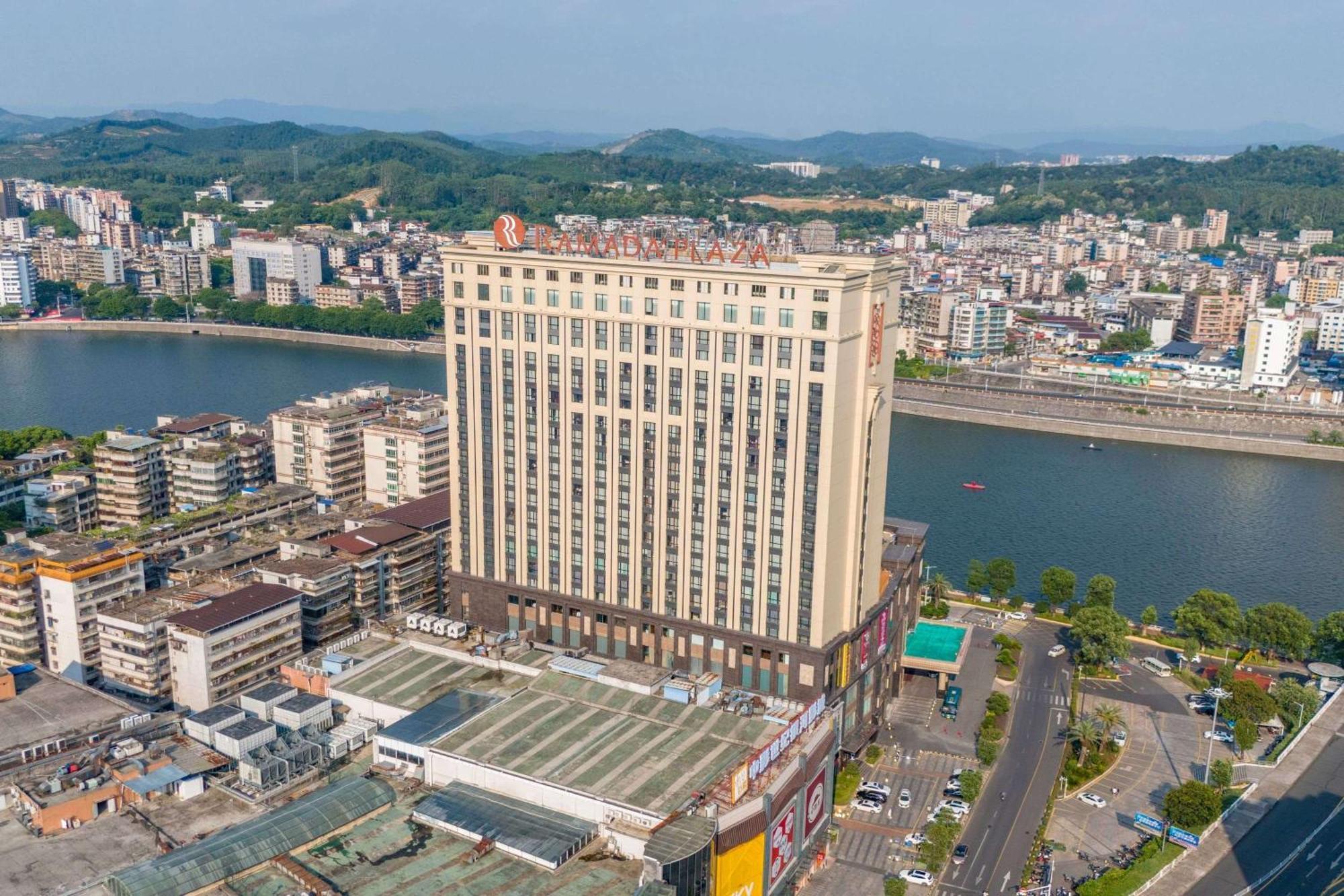 Ramada Plaza Shaoguan City Centre Exterior photo